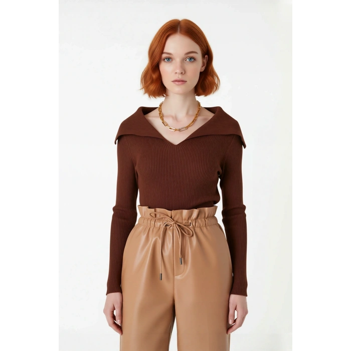 Kadın Modern Fitted Triko Bluz Devrik Carmen Yaka İnce Fitilli Dokuma Uzun Kol Crop Tasarım