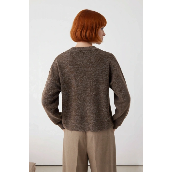 Kadın Modern Oversize Triko Kazak Bisiklet Yaka Düşük Kol Rahat Ve Şık Görünüm Sağlar Kaliteli