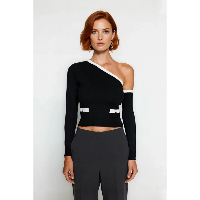 Kadın Modern Renk Bloklu Asimetrik Yaka Fitted Crop Uzun Kollu Triko Kazak İlkbahar Sonbahar