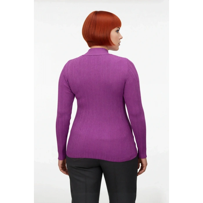 Kadın Mor Fitilli Dik Yaka Uzun Kol Triko Kazak Kış ve Sonbahar Şıklığınıza Zarif Dokunuş Katıyor.