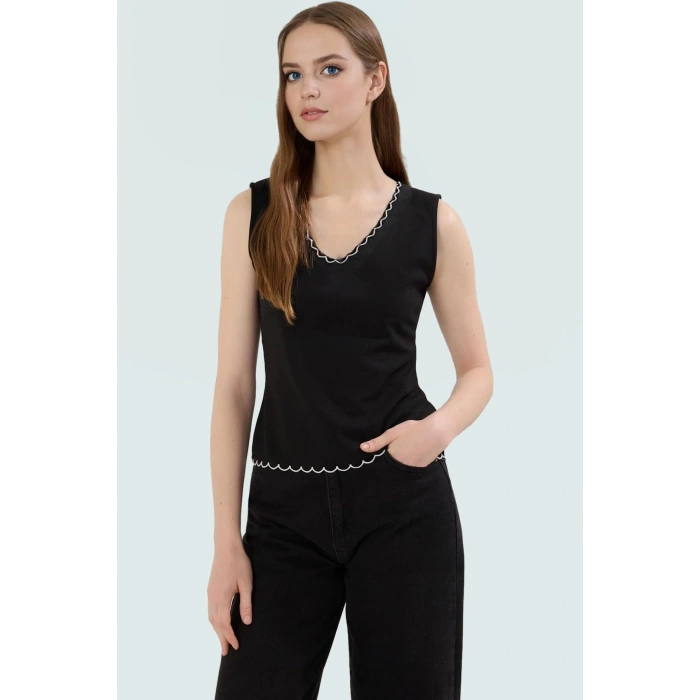 Kadın Nakışlı Fitted V Yaka Örme Bluz Günlük Stil Uzun Ömürlü Özel Tasarım Konforlu Kesim