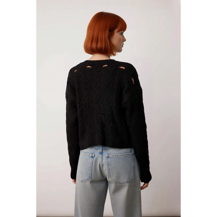 Kadın Oversize Ajurlu Delikli Bisiklet Yaka Düşük Kol Crop Triko Kazak Gündelik Şıklığınızı Tamamlar