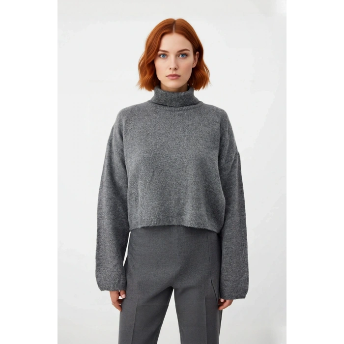 Kadın Oversize Balıkçı Yaka Düşük Kol Triko Kazak Süper Crop Boy Kışlık Rahat Ve Şık Tasarım