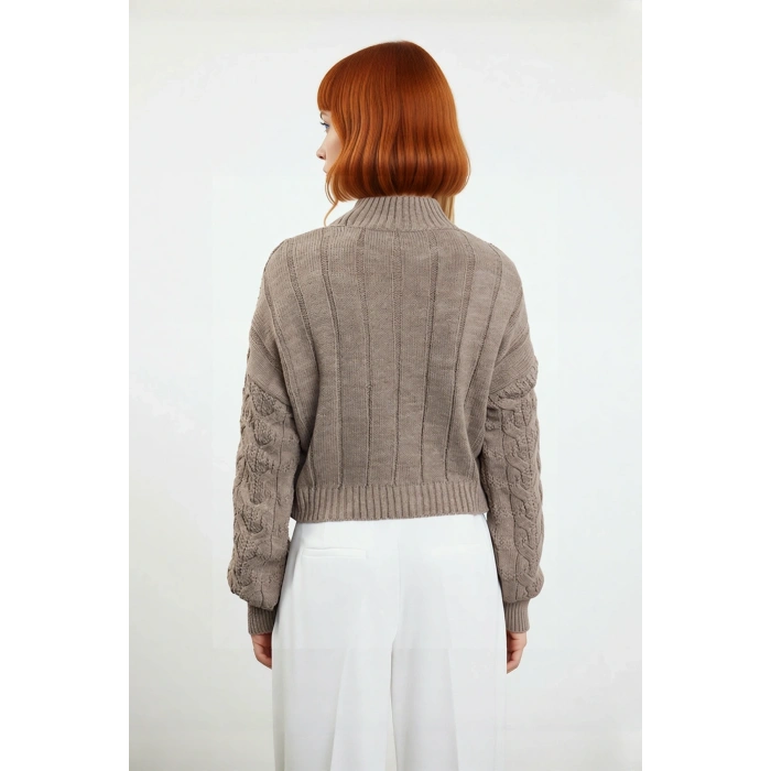 Kadın Oversize Balon Kol Dik Yaka Saç Örgü Crop Akrilik Triko Kazak Kış Modasına Uyumlu Kaliteli