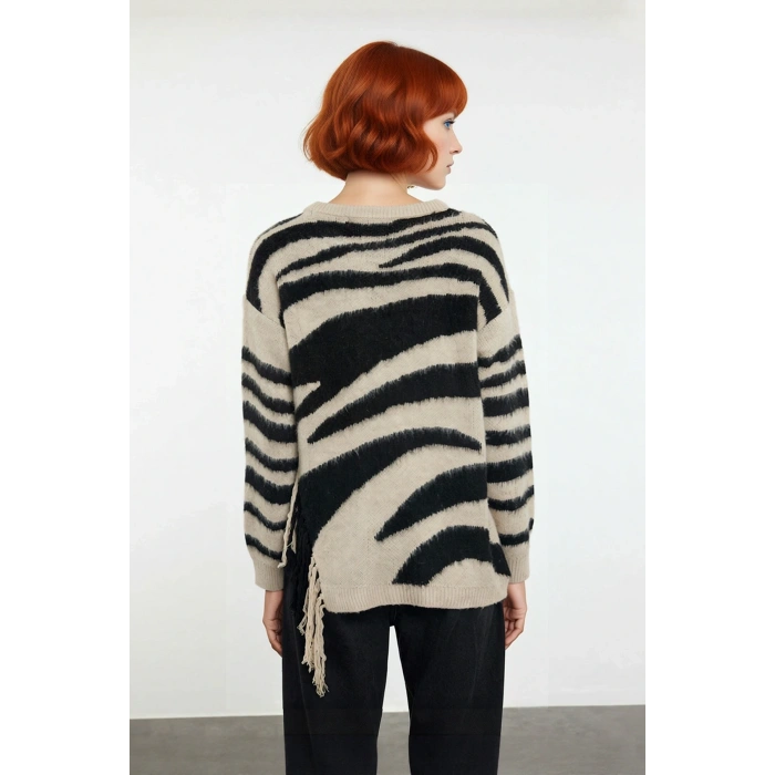 Kadın Oversize Basic Zebra Desenli Akrilik Triko Kazak Günlük Şıklık İçin İdeal Bir Seçimdir