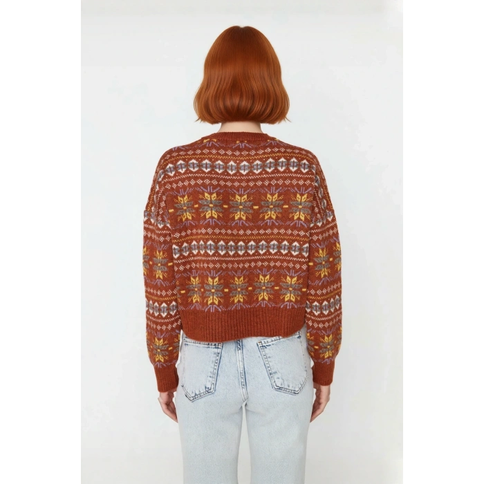 Kadın Oversize Bisiklet Yaka Etnik Desen Triko Kazak Düşük Kol Detayıyla Şık Kış Kombinleri