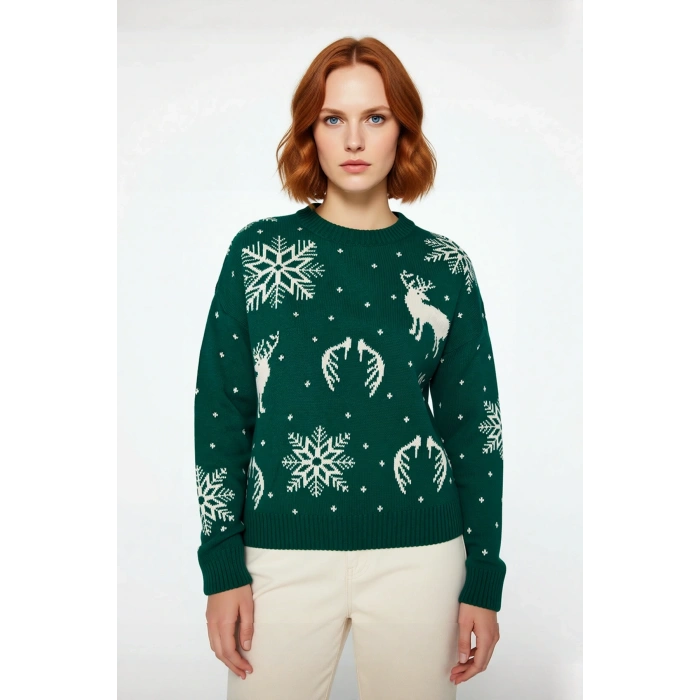 Kadın Oversize Bisiklet Yaka Yılbaşı Temalı Kar Tanesi Geyik Desenli Akrilik Triko Kazak Kaliteli