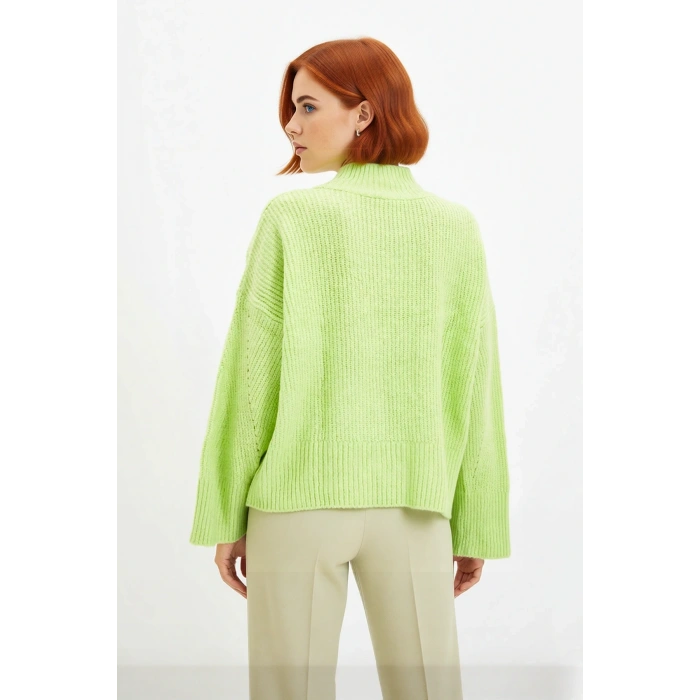 Kadın Oversize Dik Yaka Gri Akrilik Uzun Kollu Basic Triko Kazak Kışlık Kombinlerin Anahtarıdır