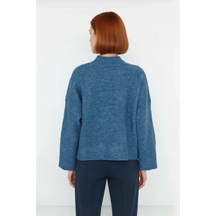 Kadın Oversize Dik Yaka Gri Akrilik Uzun Kollu Basic Triko Kazak Kışlık Kombinlerin Anahtarıdır