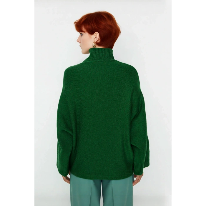 Kadın Oversize Dik Yaka Kışlık Triko Kazak Düz Düşük Kol Modern ve Şık Günlük Kombinler İçin