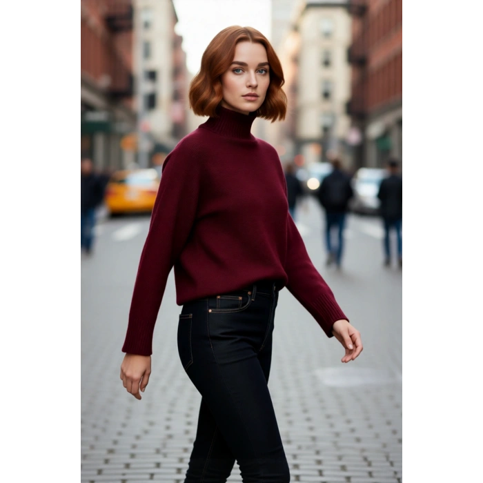 Kadın Oversize Dik Yaka Kışlık Triko Kazak Düz Düşük Kol Modern ve Şık Günlük Kombinler İçin