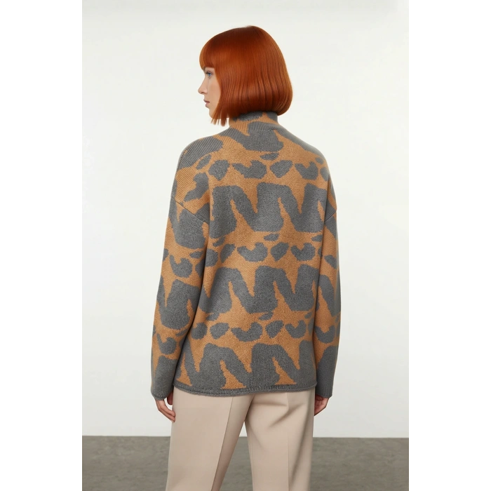 Kadın Oversize Dik Yaka Triko Kazak Modern Geometrik Desenli Soğuk Kış Günleri İçin İdeal Kaliteli