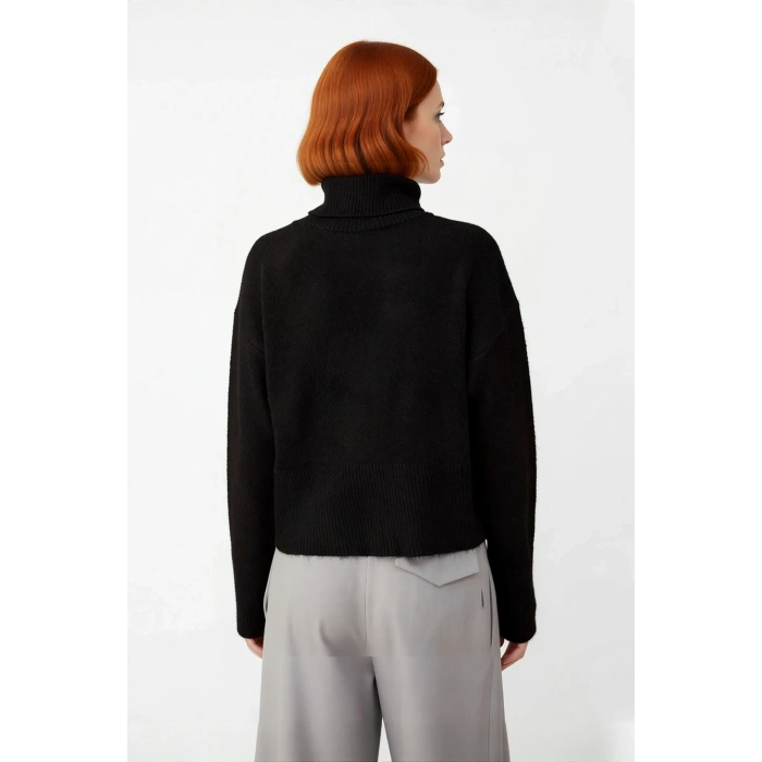 Kadın Oversize Dik Yaka Triko Kazak Standart Kollu Düz Desen Yumuşak Dokulu Crop Kışlık Rahatlık