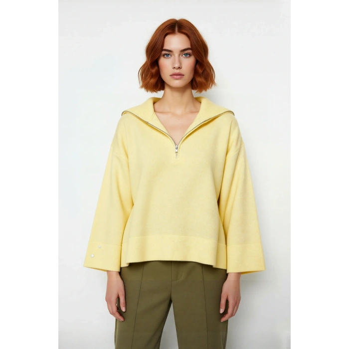 Kadın Oversize Fermuarlı Dik Yaka Triko Kazak Düşük Kol Uzun Kış Günleri İçin İdeal Model