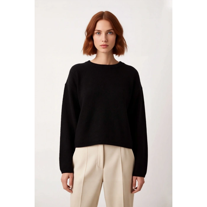 Kadın Oversize Fit Düşük Kol Bisiklet Yaka Basic Triko Kazak Casual Günlük Kış Şıklığı Sunar