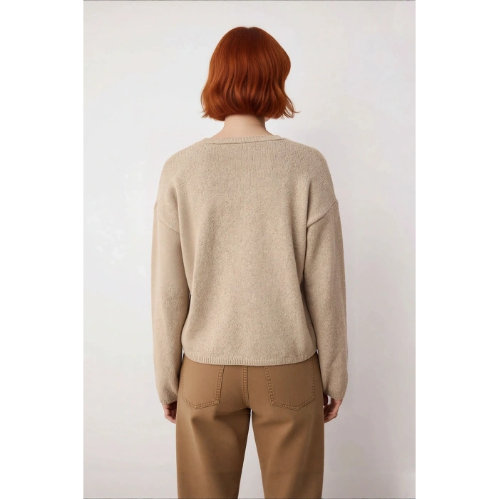 Kadın Oversize Fit Düşük Kol Bisiklet Yaka Basic Triko Kazak Casual Günlük Kış Şıklığı Sunar