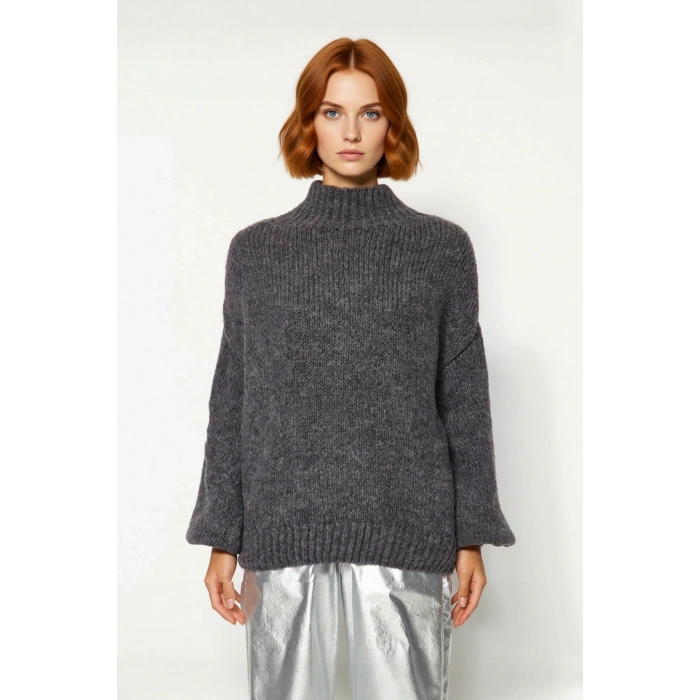 Kadın Oversize Kalın Dik Yaka Triko Kazak Kışlık Soğuk Havalarda Konforlu Günlük Stil Kaliteli