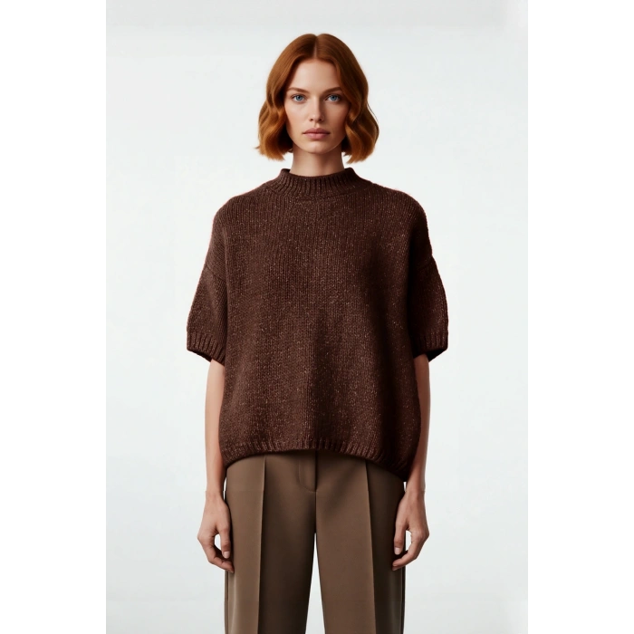 Kadın Oversize Kesim Dik Yaka Kalın Dokulu Düz Desen Kısa Kollu Triko Kazak İlkbahar Sonbahar