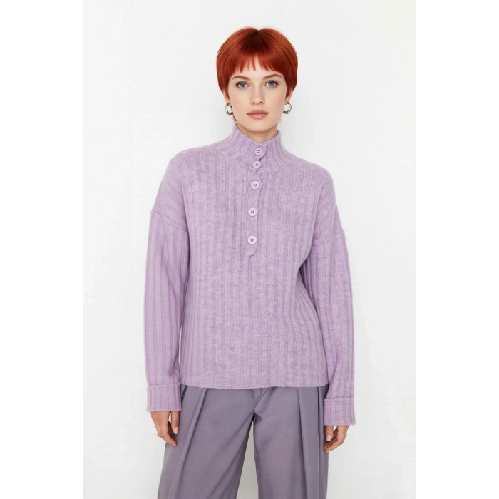 Kadın Oversize Kesim Düşük Kol Dik Yaka Fitilli Triko Kazak Kışlık Rahat ve Şık Günlük Kombinler