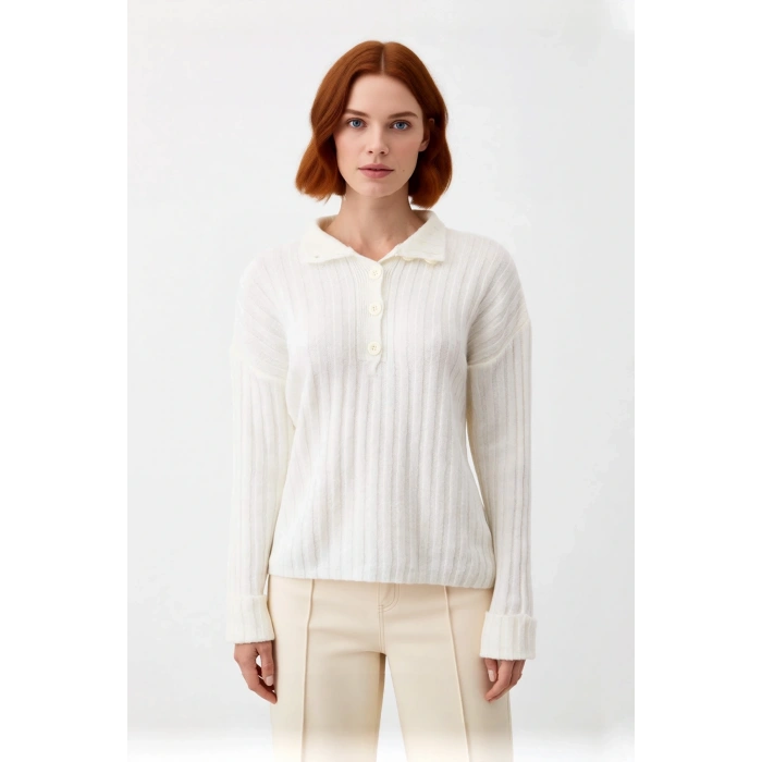 Kadın Oversize Kesim Düşük Kol Dik Yaka Fitilli Triko Kazak Kışlık Rahat ve Şık Günlük Kombinler