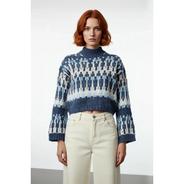 Kadın Oversize Kesim Etnik Desenli Uzun Kollu Crop Triko Kazak Soğuk Günler İçin İdeal Kaliteli