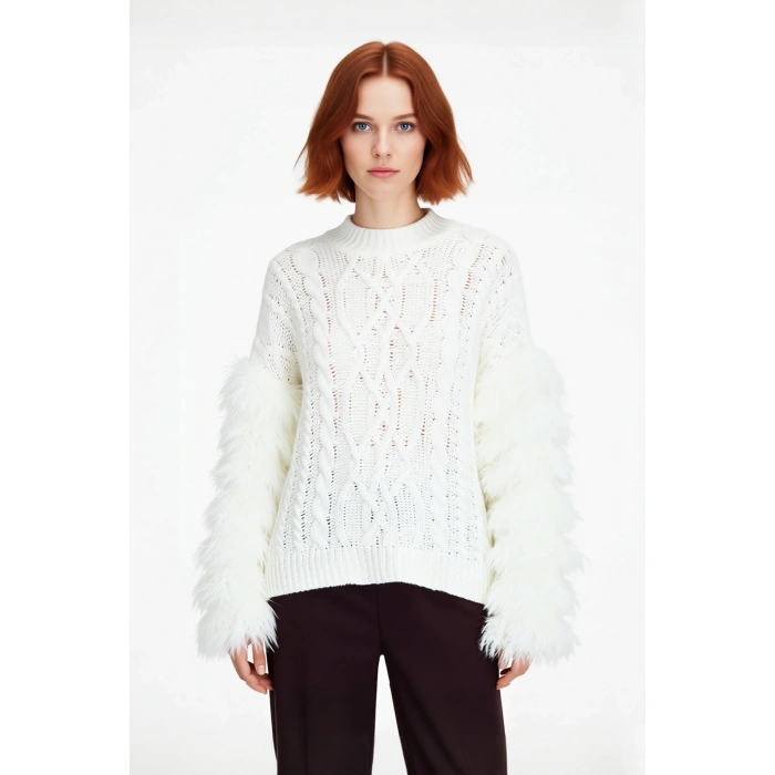 Kadın Oversize Kesim Saç Örgü Desenli Düşük Kol Püsküllü Triko Kışlık Kazak Modern Ve Konforlu