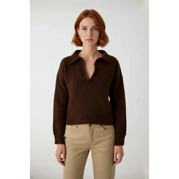 Kadın Oversize Polo Yaka Triko Kazak Kışlık Soğuk Hava Şıklığı İçin İdeal Günlük Kombinler