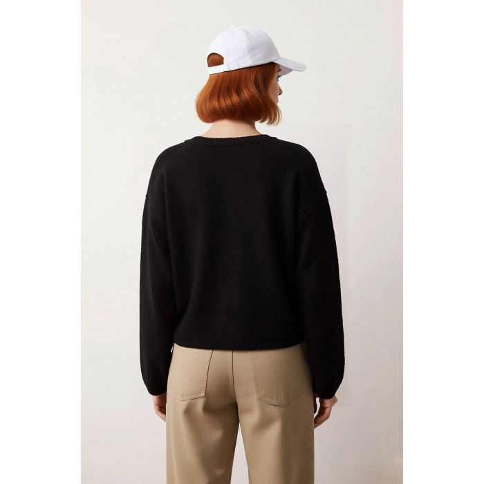 Kadın Oversize Rahat Kesim Düşük Kol Basic Triko Kazak Kış Günleri İçin Konforlu Bir Seçim