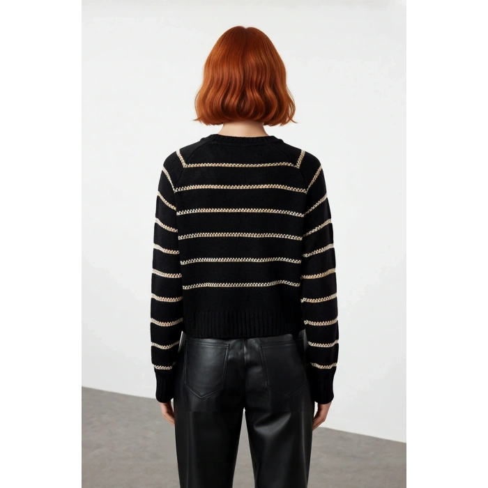 Kadın Oversize Reglan Kol Lacivert Çizgili Triko Kazak Modası Kış Mevsimine Özel Şıklık Kaliteli