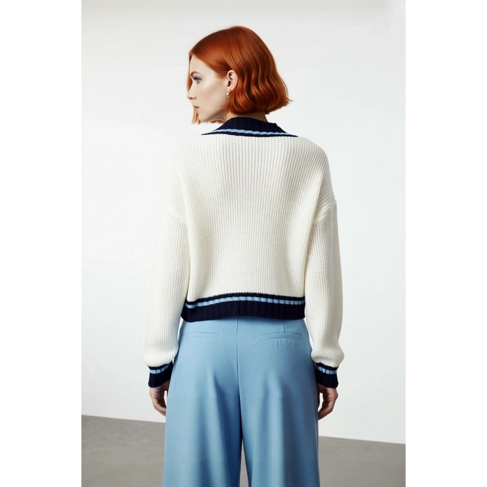 Kadın Oversize V Yaka Renk Bloklu Triko Kazak Soğuk Havalar İçin Basic Crop Uzun Kol Stil.