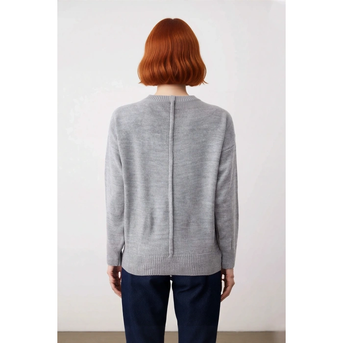 Kadın Oversize V Yaka Triko Kazak Gömlek Garnili Detaylı Sonbahar Kış Şıklığı İçin İdeal Model