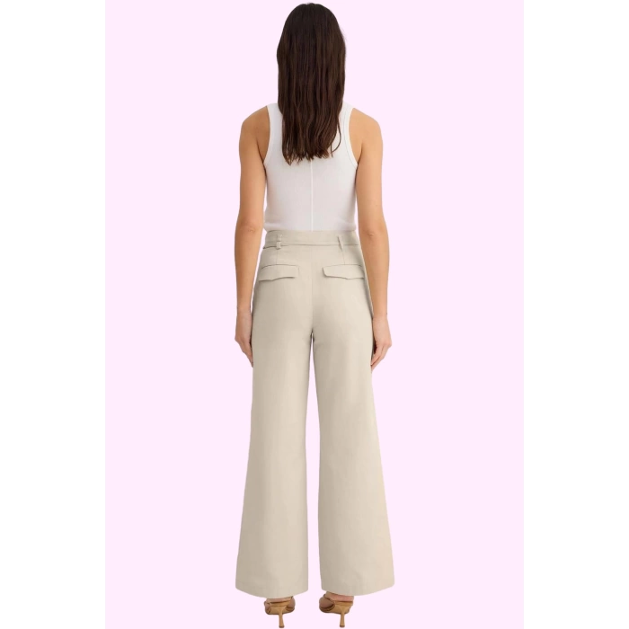 Kadın Pamuklu Geniş Paça Pantolon Yazlık Rahat Kumaşlı Casual Günlük Kullanım Modern Tasarım
