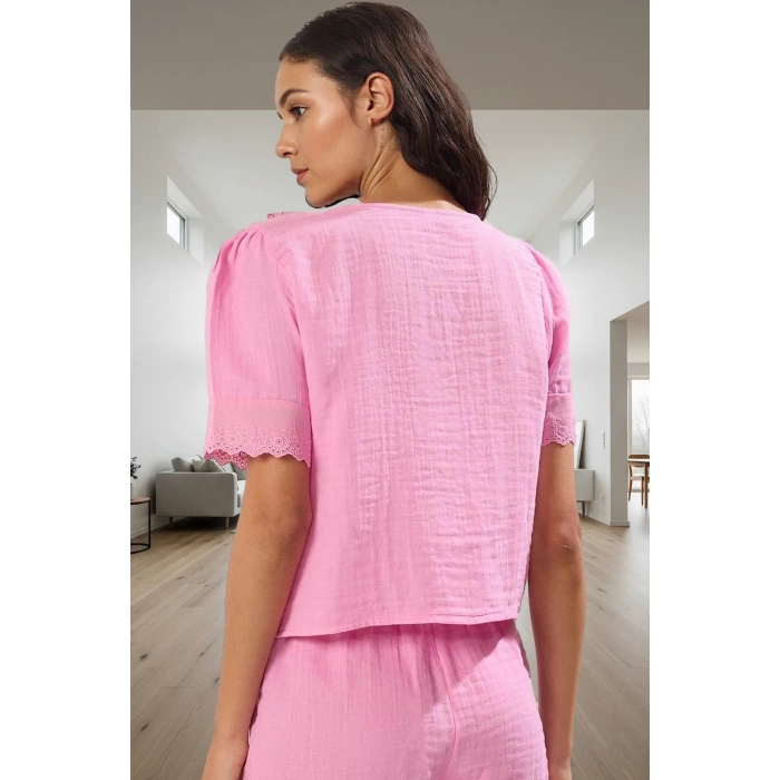 Kadın Pamuklu Müslin Pijama Takımı V Yaka Brodeli Detaylı Rahat Premium Kalite Kullanım