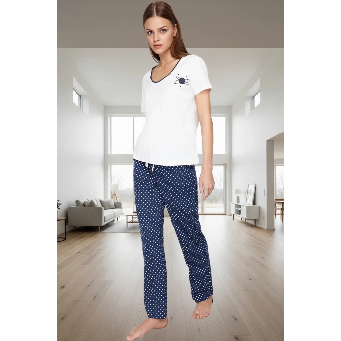 Kadın Pamuklu Puantiyeli Rahat Pijama Takımı Kısa Kol Regular Kalıp Evde Rahatlık Şık Görünüm