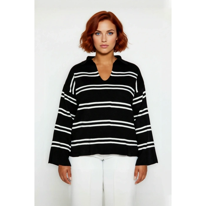 Kadın Polo Yaka Çizgili Akrilik Triko Kazak Relaxed Kalıbı Sayesinde Soğuk Havalara Şıklık Katıyor