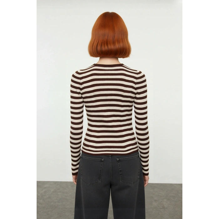 Kadın Polo Yaka Çizgili Fitilli Triko Kazak Akrilik Kumaşıyla Günlük Şıklığı Destekler Kaliteli