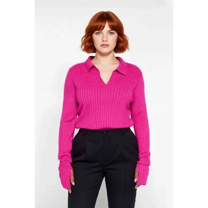 Kadın Polo Yaka İnce Fitilli Akrilik Triko Kazak Modern ve Rahat Günlük Şıklık Sunuyor Kaliteli