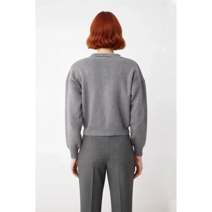 Kadın Polo Yaka Taş Detaylı Regular Kalıp Düşük Kollu Triko Kazak Kışlık Kombinlerin Gözdesi