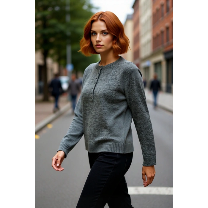 Kadın Rahat Kesim Triko Kazak Reglan Kol Bisiklet Yaka Düğme Detaylı Kış Modası Günlük Şıklık