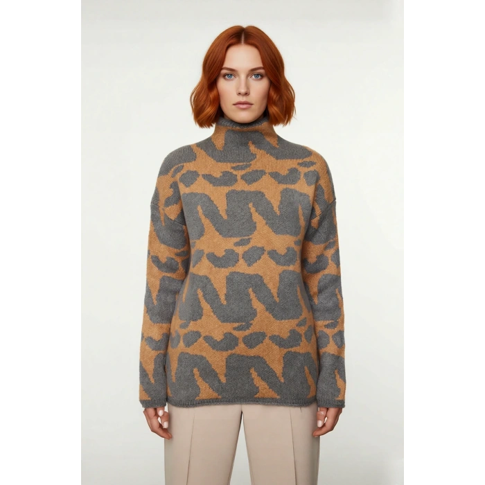 Kadın Rahat Kesim Yüksek Yaka Akrilik Triko Kazak Şık Desenleriyle Günlük Kombinlerinize Uyumlu