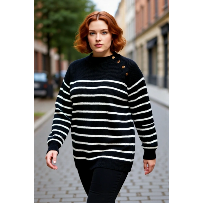 Kadın Rahat Siyah Çizgili Gold Düğme Detaylı Bisiklet Yaka Şardon Akrilik Triko Kazak Kışlık