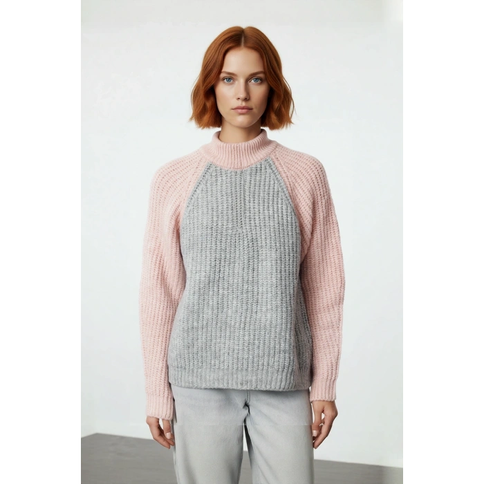 Kadın Reglan Kollu Renk Bloklu Fermuar Detaylı Dik Yaka Oversize Triko Kazak Günlük Tarz. Kaliteli