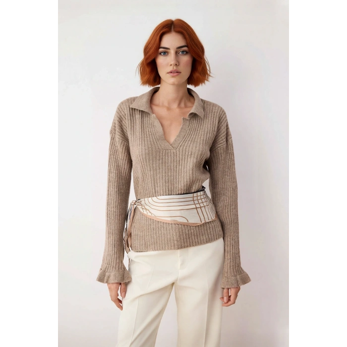 Kadın Regular Kalıp Apaş Yaka Düz Desen Volanlı Kol Triko Kazak Kışlık Zarif Kombinler Kaliteli