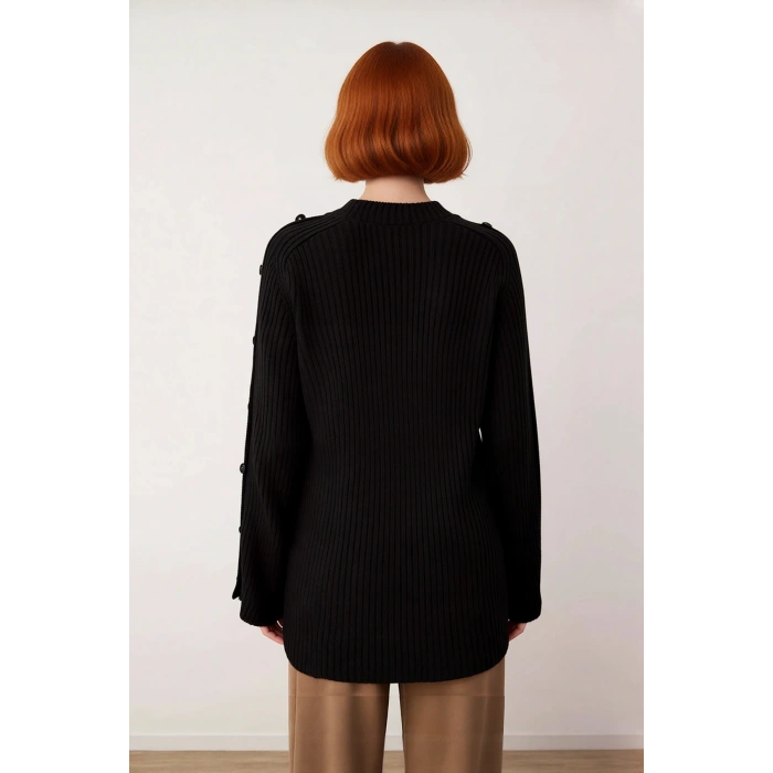 Kadın Regular Kalıp Bisiklet Yaka Selanik Triko Kazak İspanyol Kol Düğme Detayları İle Şık Görünüm