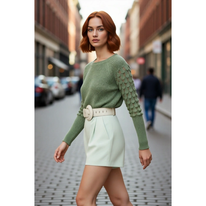 Kadın Regular Kalıp Dokulu Akrilik Triko Bisiklet Yaka Uzun Kollu Şık ve Konforlu Mevsimlik Kazak