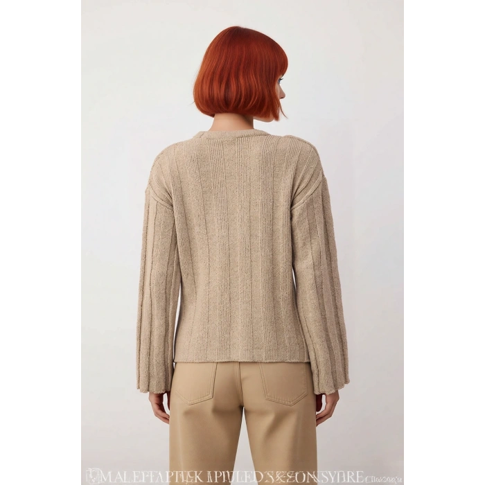 Kadın Regular Kalıp Fitilli Triko Kazak Bisiklet Yaka Düşük Kol Uzun Boy Rahat ve Şık Günlük Giyim