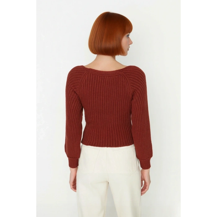 Kadın Regular Kalıp Uzun Kollu Crop Kahverengi Kalp Yaka Fitilli Akrilik Triko Kazak Günlük Şıklık