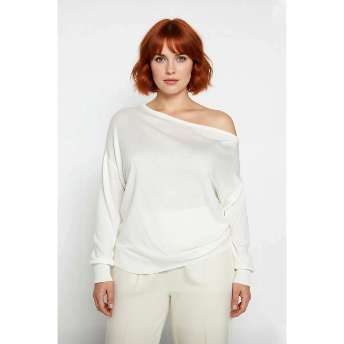 Kadın Regular Kalıp Uzun Kollu Düz Triko Kazak İlkbahar Sonbahar Günlerine Rahatlık Katar Kaliteli