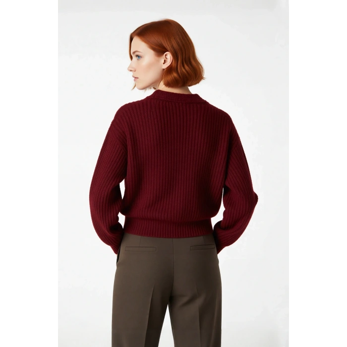 Kadın Regular Kalıp V Yaka Saç Örgü Desenli Düşük Kol Crop Triko Kazak Kurdele Fiyonk Detaylı