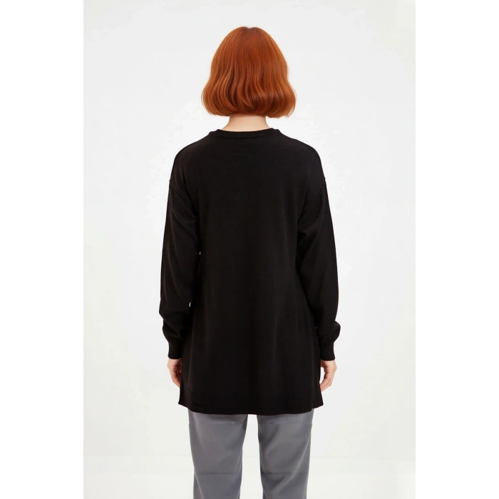 Kadın Relaxed Kalıp Akrilik Triko Tunik Kazak Bisiklet Yaka Düşük Kol Düz Desenli Yırtmaçlı İnce